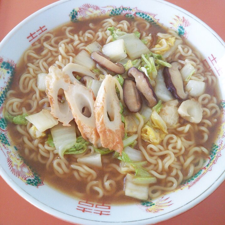 白菜・ちくわ・椎茸入り☆みそラーメン